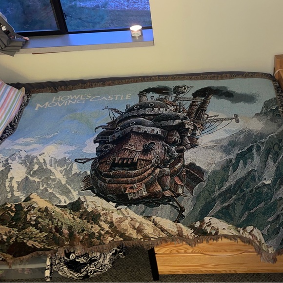 Studio Ghibli Howl’s Moving Castle Scenic Tapestry Throw - Picture 2 of 5